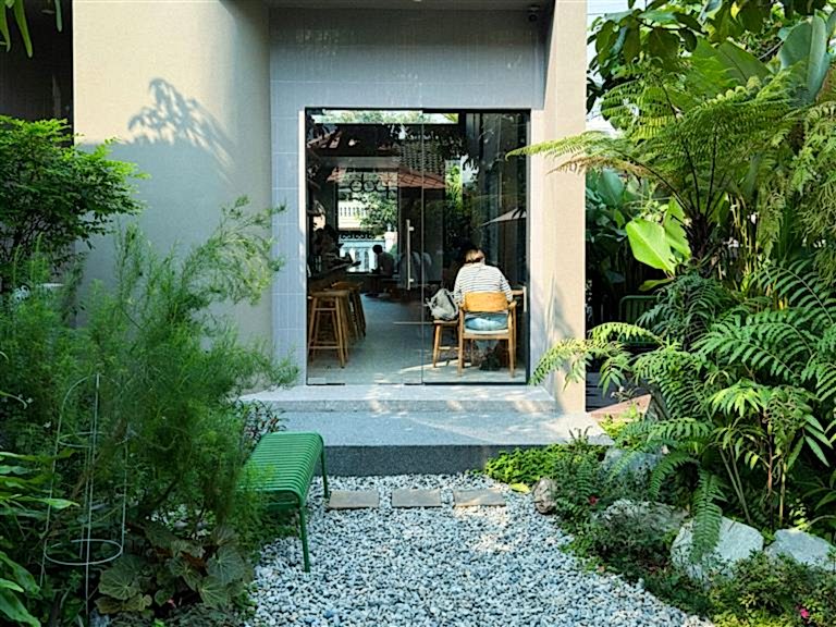 Cafe ve Restoran Tasarımında Bahçe Uygulaması.