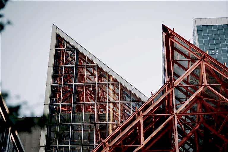 Çelik Çerçeveli Binalar.