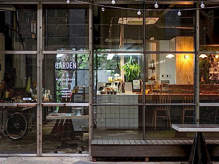 Düşük Bütçeyle Küçük İşletmeler için Mekan Dönüşümü: Ankara Kafe ve Mağaza Tasarım Önerileri.