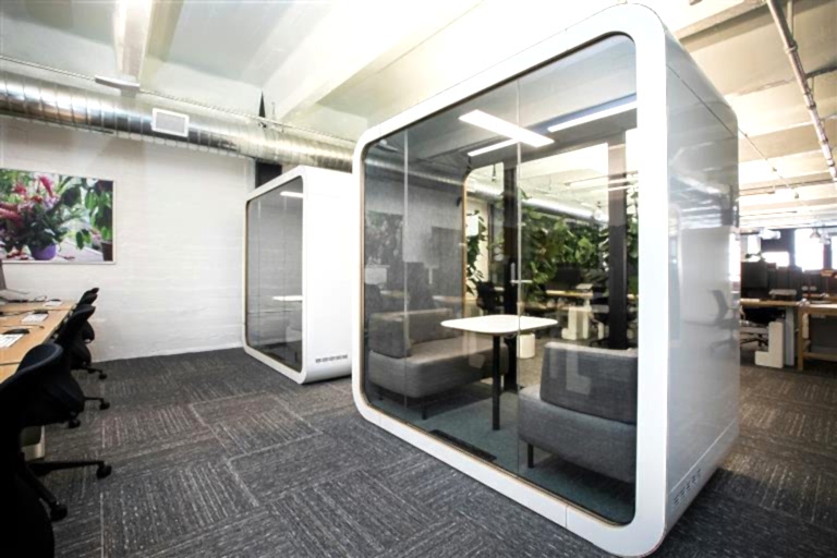 Üretkenliğin Sesi: Ofis Tasarımında Akustik Konfor Neden Önemlidir?.